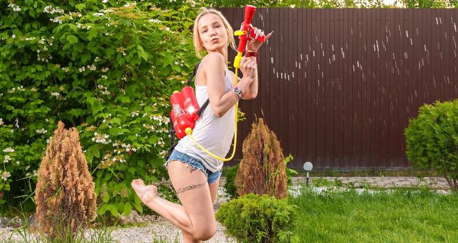 clubsweethearts 02 10 2023 tea mint squirt gun and pussy fun