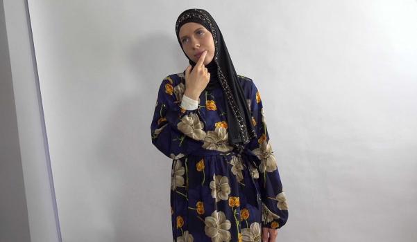 sexwithmuslims e280 holly molly sexy holly molly in hijab wants some photos