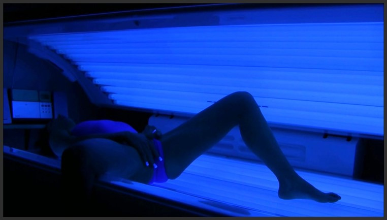 mandy flores – tanning in my 1 piece and getting naughty 13 february 2012