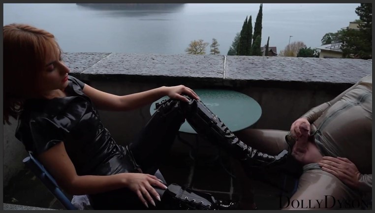 dolly dyson cum on my boots
