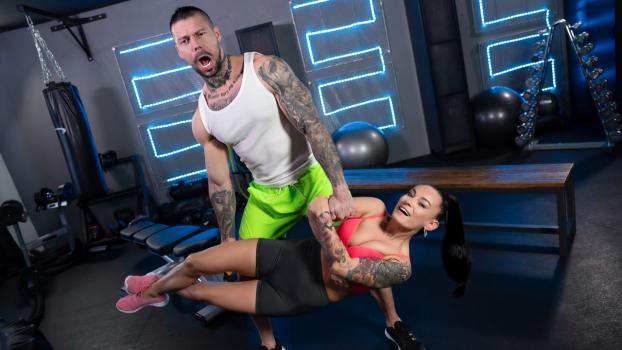 fitnessrooms 24 08 27 lexi dona intimate body weight exercise
