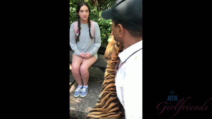 atkgirlfriends 2019 09 01 gia paige bts