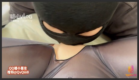 qq sugar kid cos black silk nun white tiger beautiful pussy is plump by a big dick