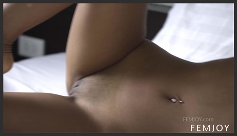 femjoy 24 04 20 lukpla lazy morning