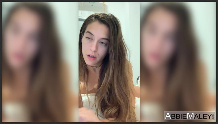 abbiemaley 2022 08 12 strawberries and sex toys