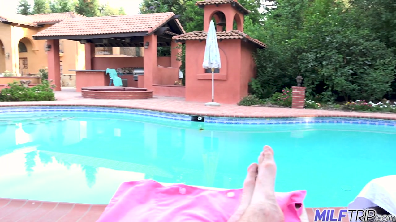 becky bandini – poolside ejaculation