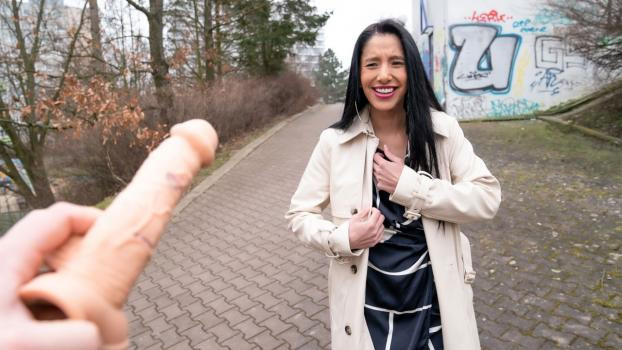 publicagent 15 07 2023 wild nicol play my deep throat game