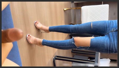 sexy wife with beautiful fat ass and jeans is fucked hard