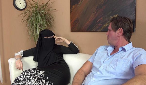 sexwithmuslims 24 12 27 molly lee jealous woman in niqab gets a hard cock