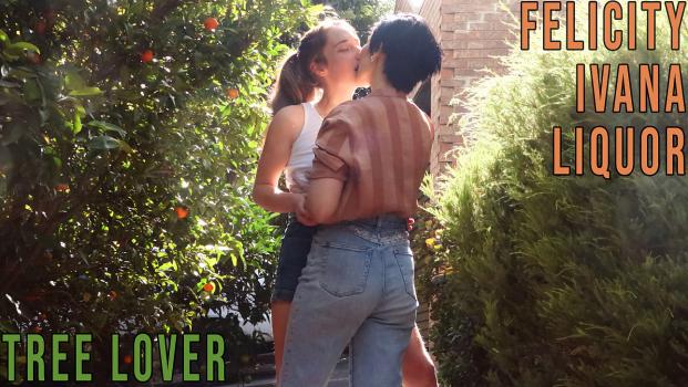 girlsoutwest 2022 05 07 felicity and ivana liquor tree lover