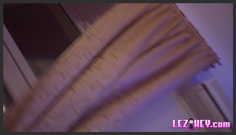 lezkey 24 06 06 alyssa reece and cherry kiss bts