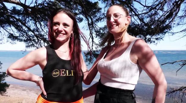 jacquieet michel tv 22 08 29 arianna & angelina – 34 years old, royal experience at the edge of the thau pond (34)