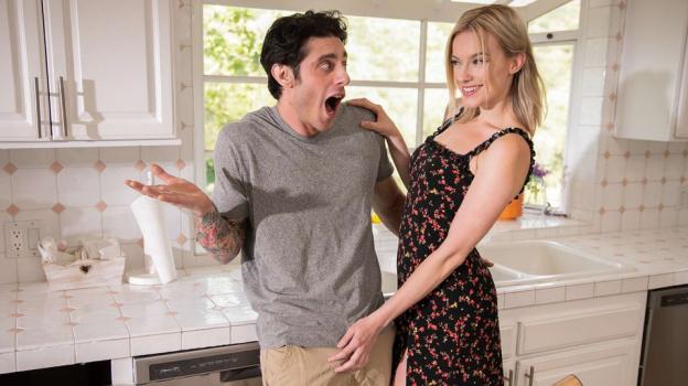 mommyblowsbest 25 10 2023 lindsey lakes blonde widow wants her stepson’s cock