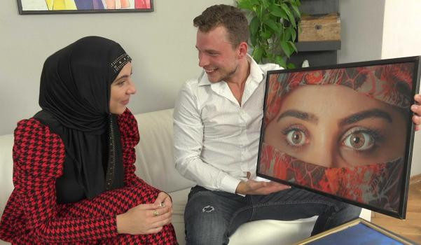 sexwithmuslims 16 06 2023 sakura hell hot woman in a hijab chose some pictures and some sex