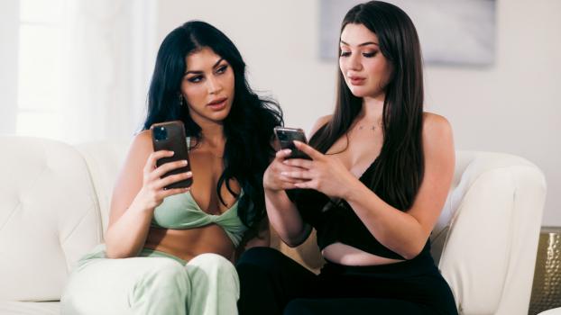 mommysgirl 2022 11 19 alyx star and queenie sateen time to reconnect
