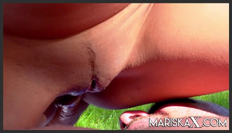 21 05 11 sacha and medusa share cock on a road trip