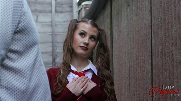 ladyvoyeurs 2023 12 06 brook logan smoking deal