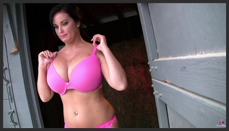 24 05 24 sarah randall hayride hottie 3