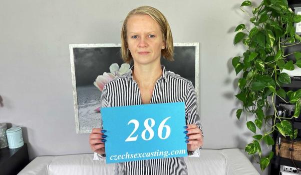czechsexcasting e286 she likes to show off czech