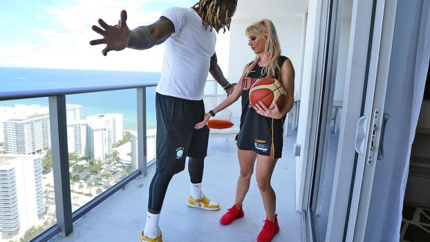 kingbbc 24 04 16 cassie bender milf cassie bender loves basketball and big dicks