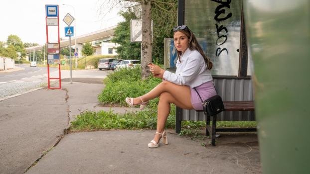 publicagent 01 02 2023 ariana van x – latina tries czech sausage