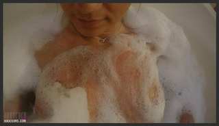 17 01 13 pov bath
