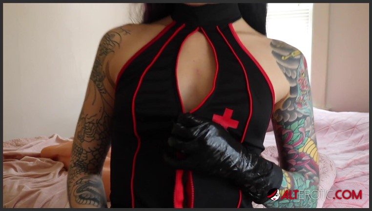 20 06 24 natasha grey tattooed slender slut fucks a sex doll