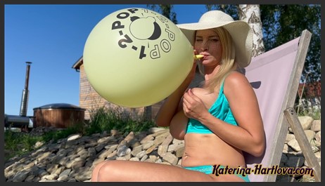 katerina-hartlova 24 06 13 huge balloon and huge boobs and huge boom many of you likes this both