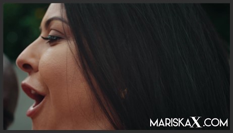 21 07 20 mariska huge bbc stretching her latina ass near the pool