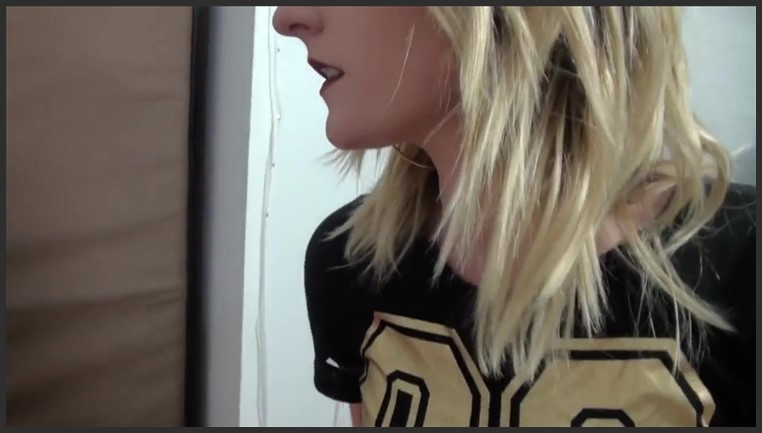 ma soeur est une salope – my sister is a whore