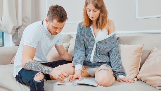 fuckstudies 22 04 12 sasha paige – studying goes better after orgasm
