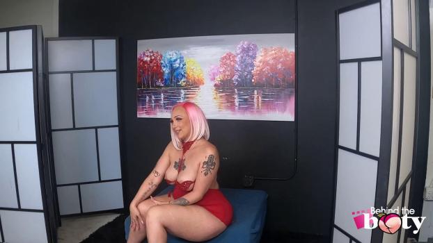 pawged 2022 09 06 alexis andrews behind the booty