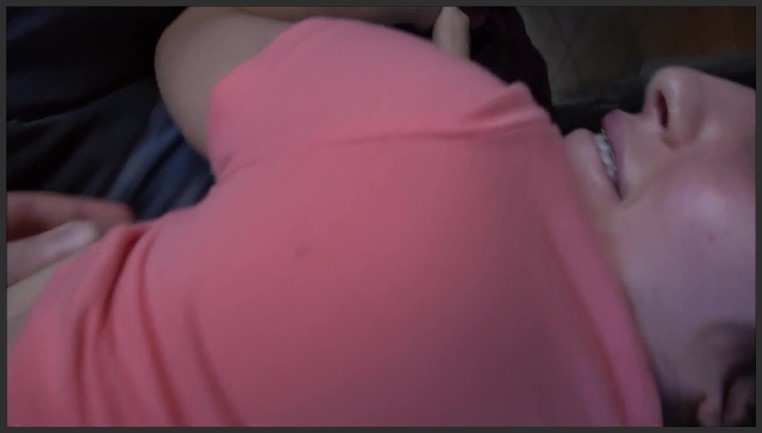 perfectgirlfriend 21 03 11 gabriela lopez staying in bed