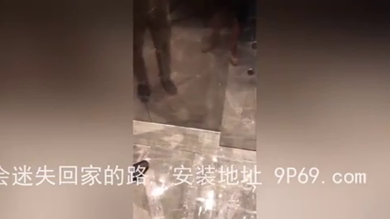 the dialogue is wonderful take the initiative to send the slut to a friend’s hotel chinese porn