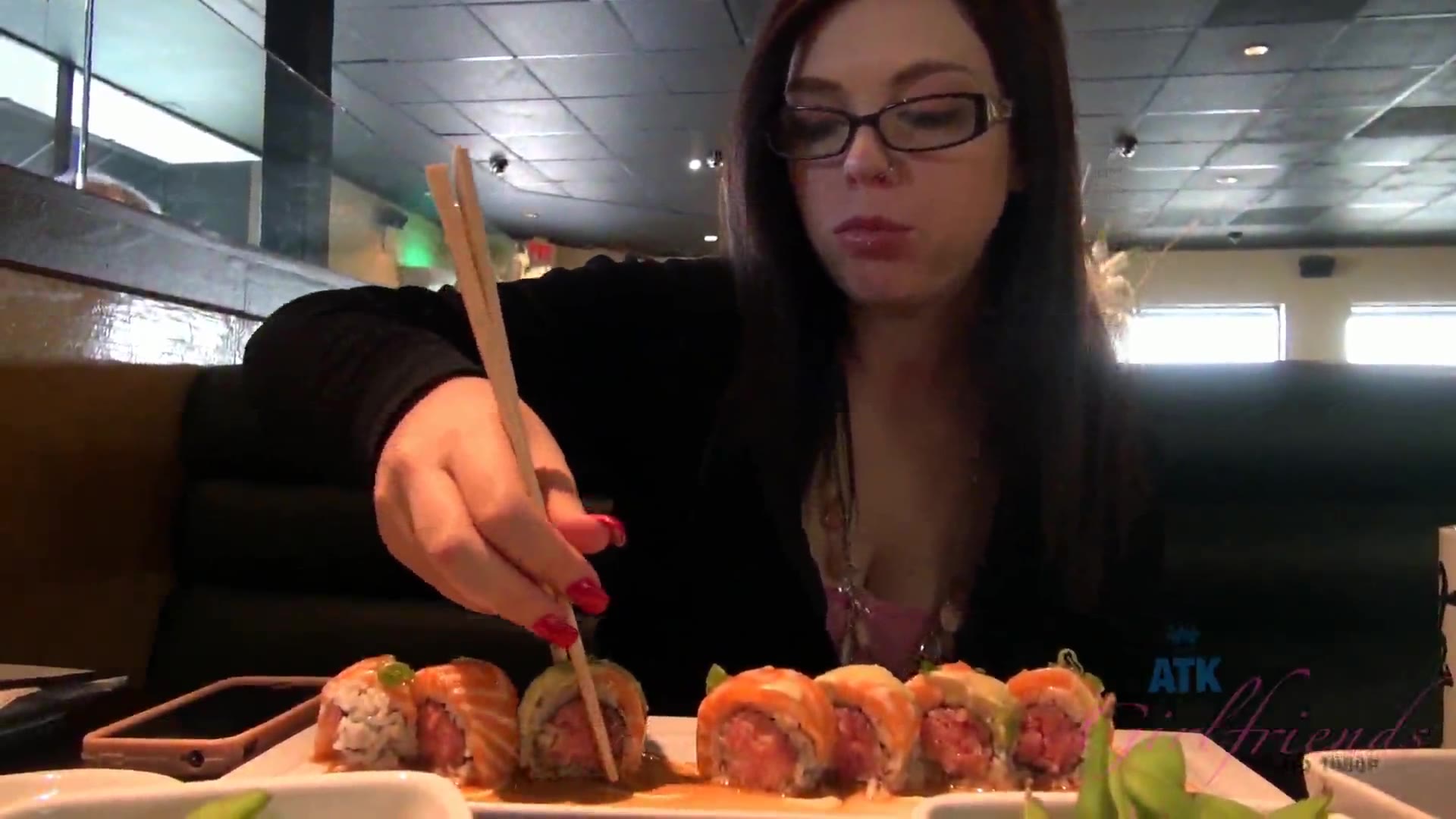 atkgirlfriends 14 03 05 mary jane mayhem