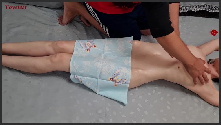 homemade massage for amateur babe ending with 2 orgasms