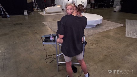 Wifey 26 01 03 Norah Noha And Oliver Tight Blonde Hotwife Gets Filled Up By Massive BBC