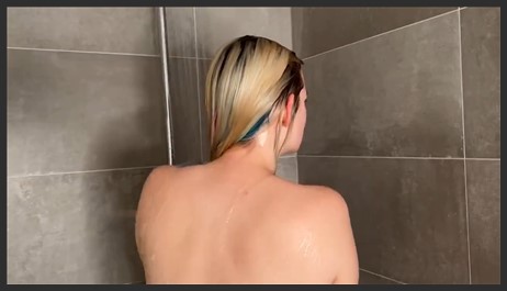 HEFTIGER ORGASMUS unter der Dusche