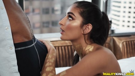 Emily Willis 19 10 18 Rkprime Touching The Sky