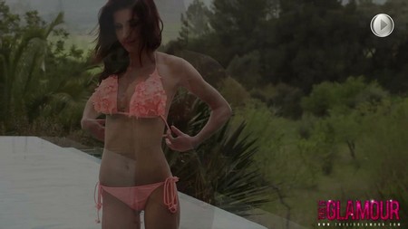 15 08 01 Katie Ford Strips By The Pool BTS