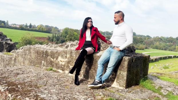 Jacquieetmicheltv 25 10 27 Marina 31 years old, from Biarritz