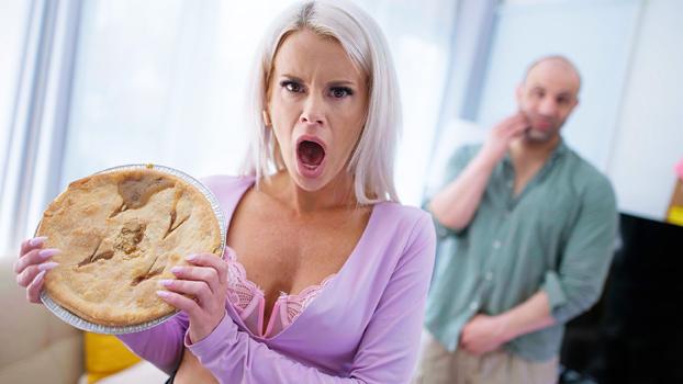 PegasProductions 25 11 25 La Petite Blonde American Tart