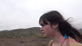 ATKGirlfriends 25 08 23 Remi Raw Malibu Park 1 XXX 1080p MP4 WRB