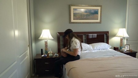 KellyMadison Broke As Fuck 27 07 2018