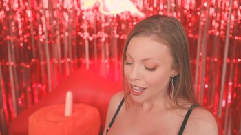 BRITNEY AMBER RIDES NEW DILDO SEX PILLOW Then Gets BENT OVER, PLOWED & SPRAYED With CUM!