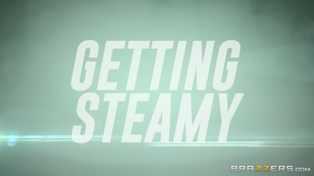 Brazzers phoenix marie LaurenPhillips and angel smalls getting steamy