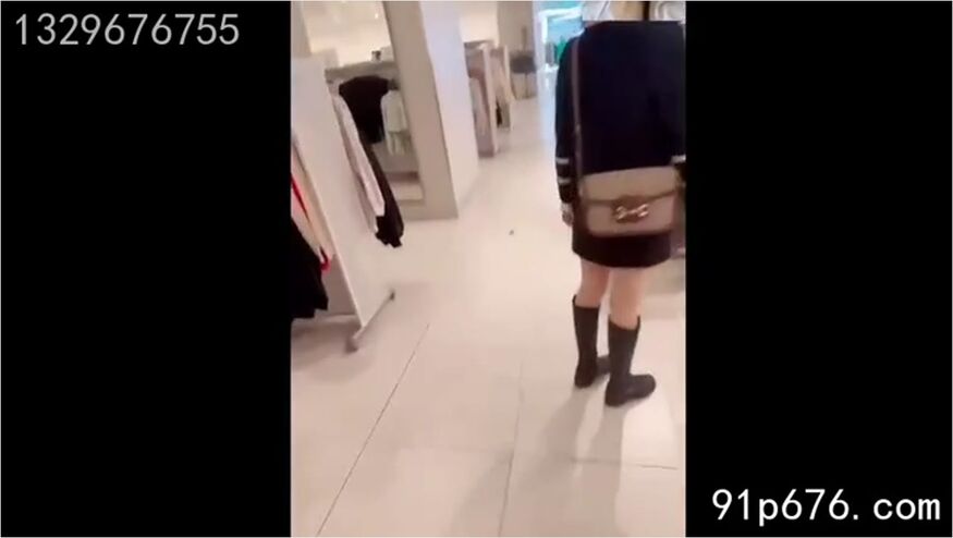My guy is on a business trip and I took his wife shopping in the fitting room and fucked her so exciting Chinese homemade video