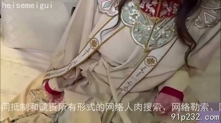 Classic Hanfu the ancient costume accentuated her sex appeal Chinese homemade video