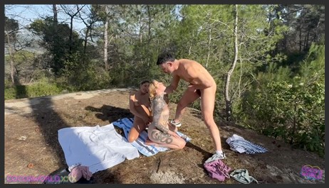 Girls Hiking Outdoors Have Threesome