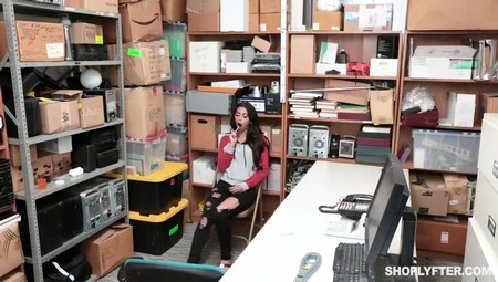 Shoplyfter Sophia Leone Case No 6969696 2018